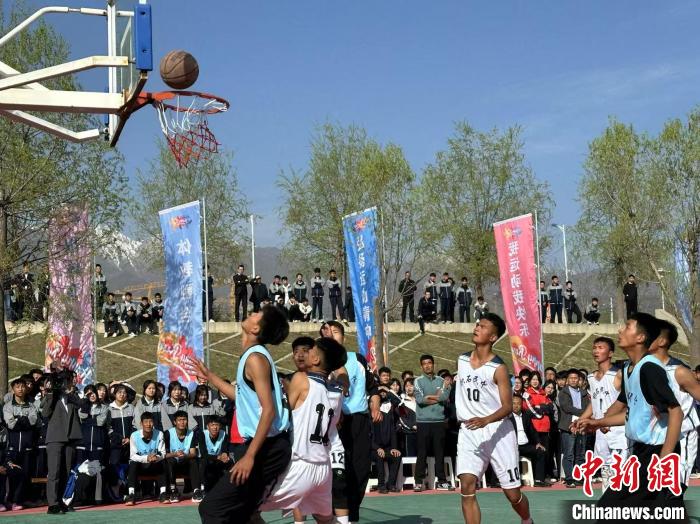 甘肃公共服务优化驱动全民健身新路径：场地网