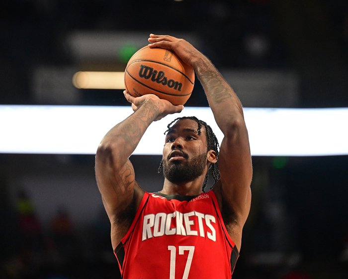 火箭双星闪耀申京砍36+14+7 伊森回暖助球队大胜鹈