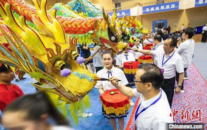 第十五届全运会群众展演舞龙舞狮预赛在江苏扬