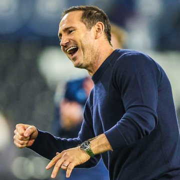 考文垂城领跑英冠积分榜 兰帕德率队冲击英超